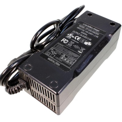 Зарядное устройство  для 13S Li-ion аккумуляторных батарей (54.6 В, 2 А) Разъем: GX12-3pin