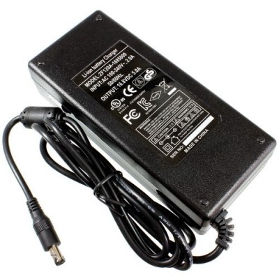 Зарядное устройство  для 4S Li-ion аккумуляторных батарей (16.8 В, 5 А) Разъем: 5,5 х 2,5 мм